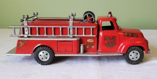 Tonka Toys Ford Cab T.  F.  D.  SUBURBAN PUMPER FIRE TRUCK No.  5 - 50 ' s V RARE 4