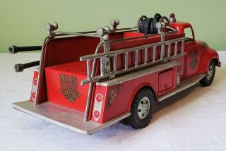 Tonka Toys Ford Cab T.  F.  D.  SUBURBAN PUMPER FIRE TRUCK No.  5 - 50 ' s V RARE 9