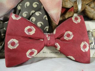 Vintage The Slidewell Neckwear Co.  Broadway,  York City Bows Display 2