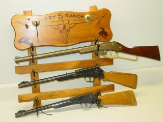Vintage " Lazy S Ranch " Bb Gun Display Rack,  Wood,  Daisy 960,  961 Guns