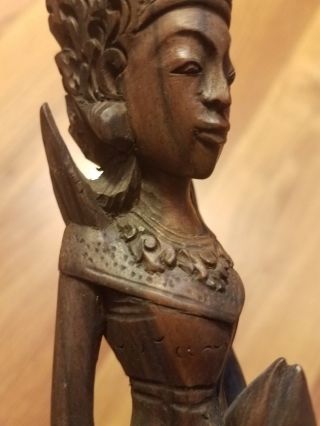 Vintage African Queen Woman Hand Carved Hardwood Statue Kenya Tanzania.  Beauty
