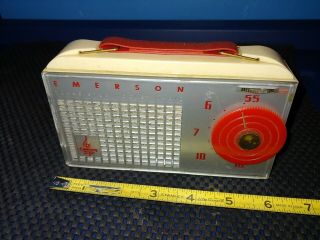 Vintage Emerson Transistor Pocket Radio Cream Red And Silver