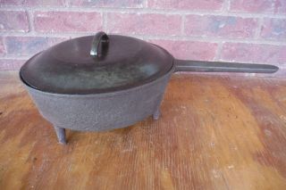 Antique/vintage - Cast - Iron - 3 - Legged - Skillet - Pot - Pan 10 1/2 " Wide X 3 " Deep