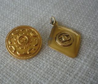Signed Vintage Chanel Pendant (for Necklace / Bracelet Or Belt) Cc Large Button