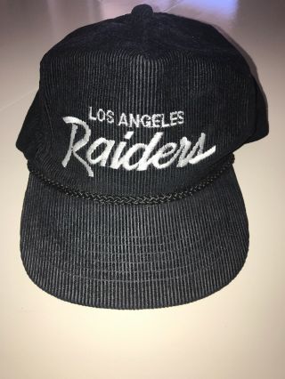 Vintage 90’s Los Angeles Raiders Script Corduroy Zipstrap Block Head Hat