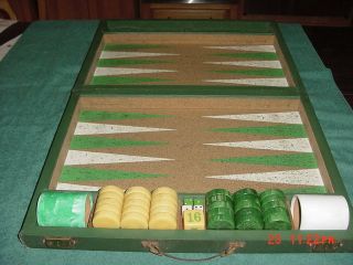 Vintage Crisloid Bakelite Backgammon Game Set In Case With Locks