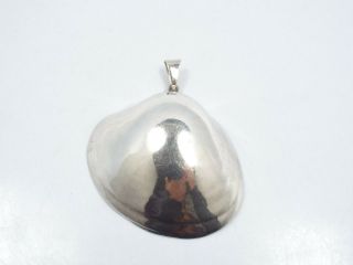 Vintage ATI Mexico Sterling Silver Large Shell Pendant,  29.  7 grams 2