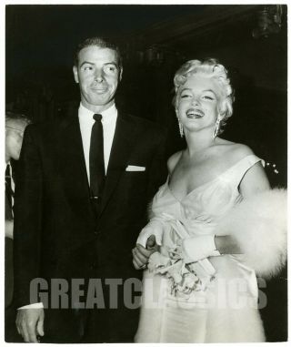 Marilyn Monroe Joe Dimaggio 1955 Seven Year Premiere Vintage Photograph