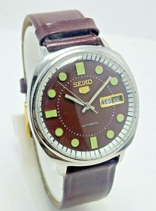 Vintage Seiko - 5 Automatic Day&date 21j Wrist Watch For Men 