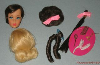 Vintage Mod Hair Fair Barbie Set 4043 Circa 1969 Almost Complete Ga8
