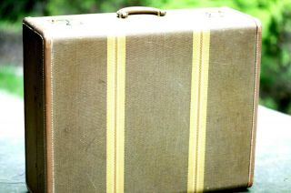Vintage Striped Nutmeg Osh Kosh Hard Cover Tweed Suitcase Overnight Bag 1940 ' s 2