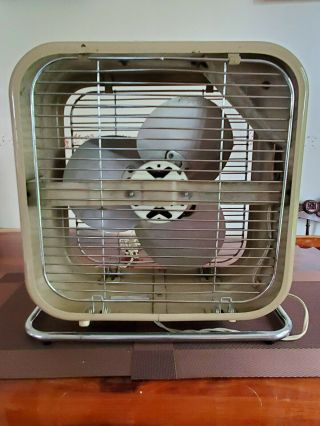 Vintage Country Aire Portable Fan Model 12B 12 inch 2 speed w/Box Great 2