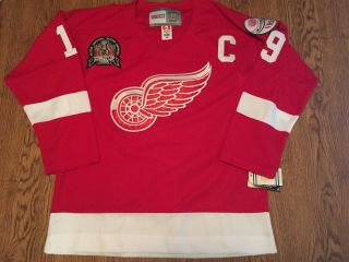 Steve Yzerman Detroit Red Wings 1998 Stanley Cup Vintage Hockey Red Jersey L