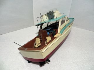 Vintage LINDBERG CHRIS CRAFT SPORT FISHERMAN R/C Built Model Plastic Boat 30 