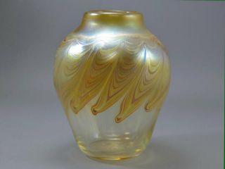 Paul White American Studio Art Glass Gold Pulled Feather Vase Vintage 4