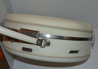 Vtg American Tourister Ivory Round Luggage Carry On Suitcase Train Case No Key 6