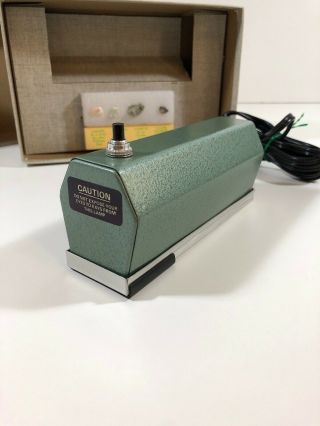 Vintage Raytech LS - 4 UltraViolet UV Mineral Light Lamp Box Sample Rocks 5
