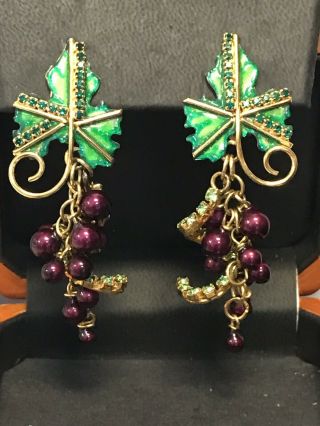 Vintage Signed Lunch At The Ritz Latr Rhinestone Dangle Grape Clip On Earrings