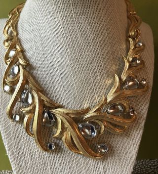 Vintage Trifari Tm Rare Massive Gold & Lucite Cabochon Necklace Gorgeous