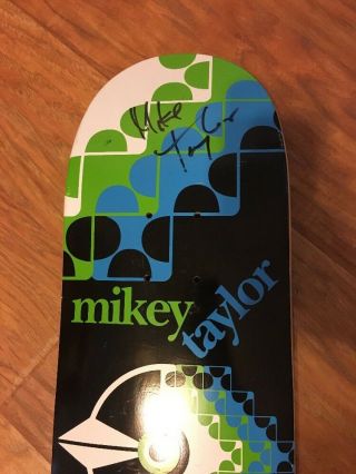 Mikey Mike Taylor SIGNED OFFICIAL ALIEN WORKSHOP DVS Owl Skateboard DECK (RARE) 2