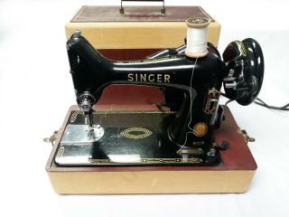 Vintage Singer 99k Electric Sewing Machine W/ Case & Light - 71219b