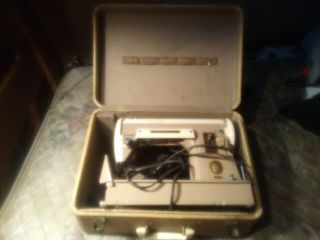 Vintage 1956 Singer 301A Slant Needle Sewing Machine woeking very great conditin 3