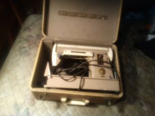 Vintage 1956 Singer 301A Slant Needle Sewing Machine woeking very great conditin 4