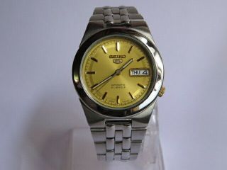 Vintage Made In Japan Seiko 5 Automatic 21 Jewels Day & Date Watch No.  7s26 - 02v0