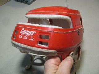 RARE Vintage Red Cooper SK100 JR Hockey Helmet Hurling Skateboard Canada 2