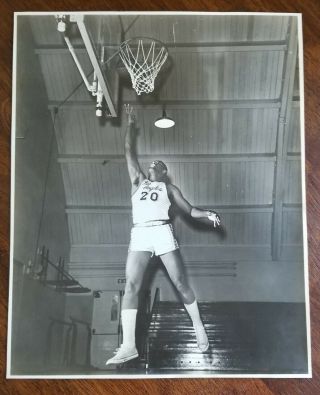 Vintage Photograph Basketball Player Elgin Baylor Los Angeles Lakers 1960 