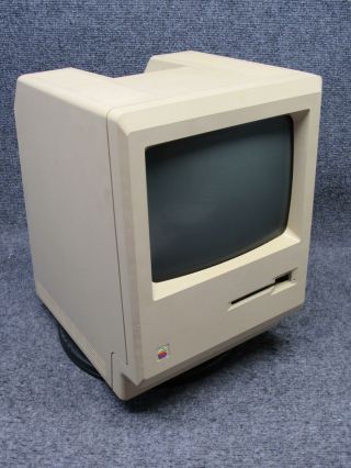 Vintage Apple Macintosh M0001a All - In - One Computer 68000 8mhz Ram 128kb