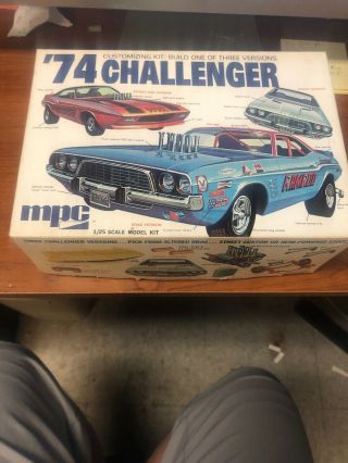 1/25 Mpc 1974 Dodge Challenger Model Box W/instr & Decals Kit 1 - 7414