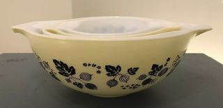 Vintage Pyrex Gooseberry Black Yellow White Cinderella Nesting Mixing Bowls