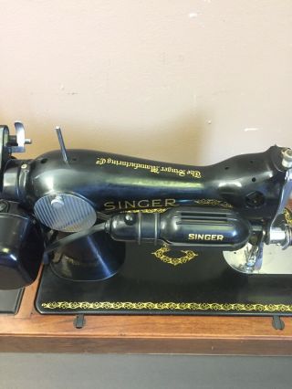 Vintage Singer Sewing Machine 1950s w/Case And Key.  Number AK002125 8