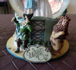 Vintage The Wizard of Oz Snowglobe Music Box San Francisco 1999 Dorothy Lion VTG 2