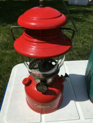 VINTAGE 9 - 58 RED COLEMAN Lantern.  200A SUNSHINE OF THE NIGHT w/ Case 2