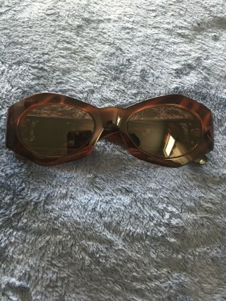 Vintage Gianni Versace Sunglasses.  Mod 422/b Col 900