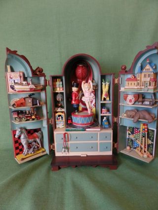 Rare Enesco Victorian Era Magic Dream Keeper Lighted Action Toys Cabinet Musical