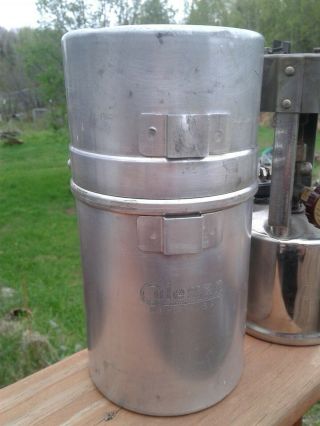 VINTAGE COLEMAN G.  I.  POCKET STOVE WITH CANISTER AND HANDBOOK 3