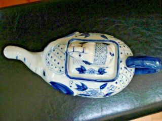 RARE Vintage Hand Crafted Blue & White Elephant teapot w/ Lid Made in Thailand 3