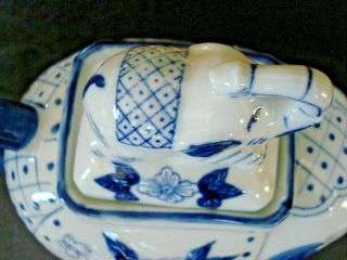RARE Vintage Hand Crafted Blue & White Elephant teapot w/ Lid Made in Thailand 6