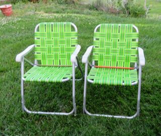 2 Vintage Matching Aluminum Folding Webbed Lawn Arm Beach Patio Chair Green
