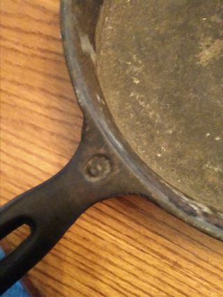 Vintage Antique WAPAK 8 Hollow Ware Indian Head Cast Iron Skillet With Heat. 2