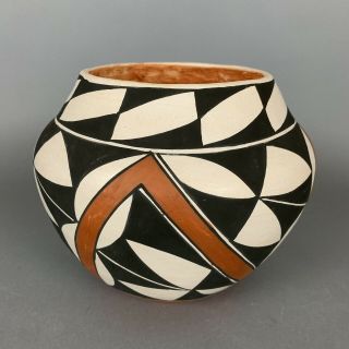 Vintage Acoma Pottery Olla Vase Signed E.  C.  Traditional Polychrome Geometric Pot 3