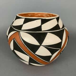 Vintage Acoma Pottery Olla Vase Signed E.  C.  Traditional Polychrome Geometric Pot 4