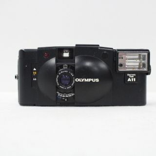 Vintage Olympus Black Xa 2 35 Mm Film Camera With Built In Electronic Flash 311