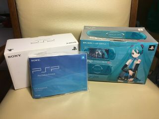 Rare Sony PSP 3000 HATSUNE MIKU Limited Console Battery JAPAN F/S 2