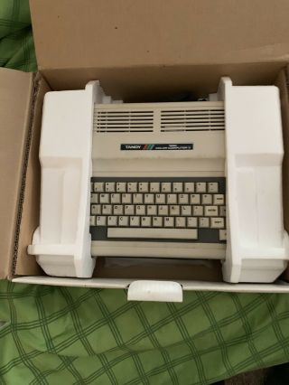Tandy 128K Color Computer 3 Mod 26 - 3334 Vintage w/ Box and Instructions 2