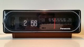 Collectible Vintage Am/fm/flip Clock Radio Panasonic Rc - 6015