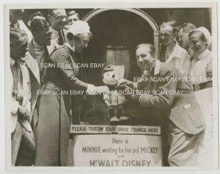 Walt Disney Minnie Mouse Visiting London Hospital Vintage Photo 1935